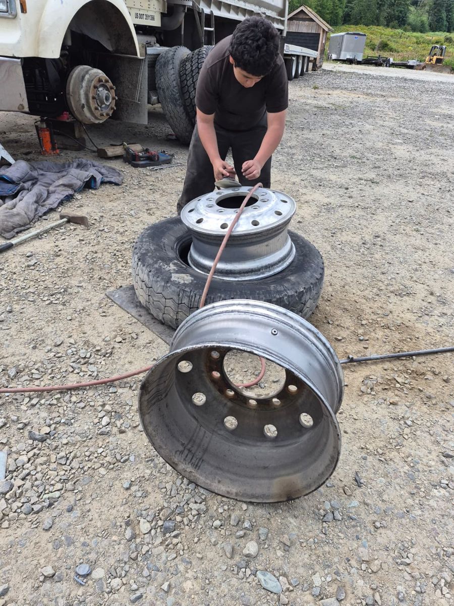 JG Mobile Tire Repair job photo